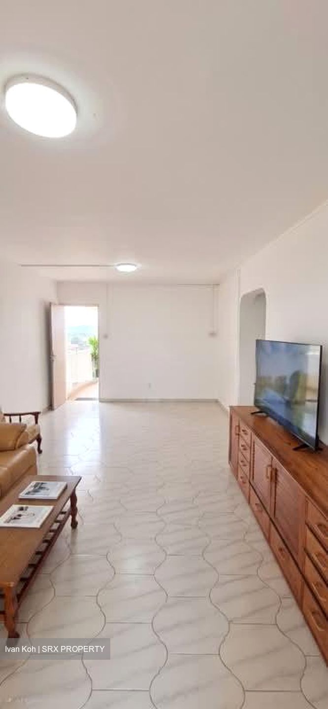 Blk 826 Yishun Street 81 (Yishun), HDB Executive #594109181